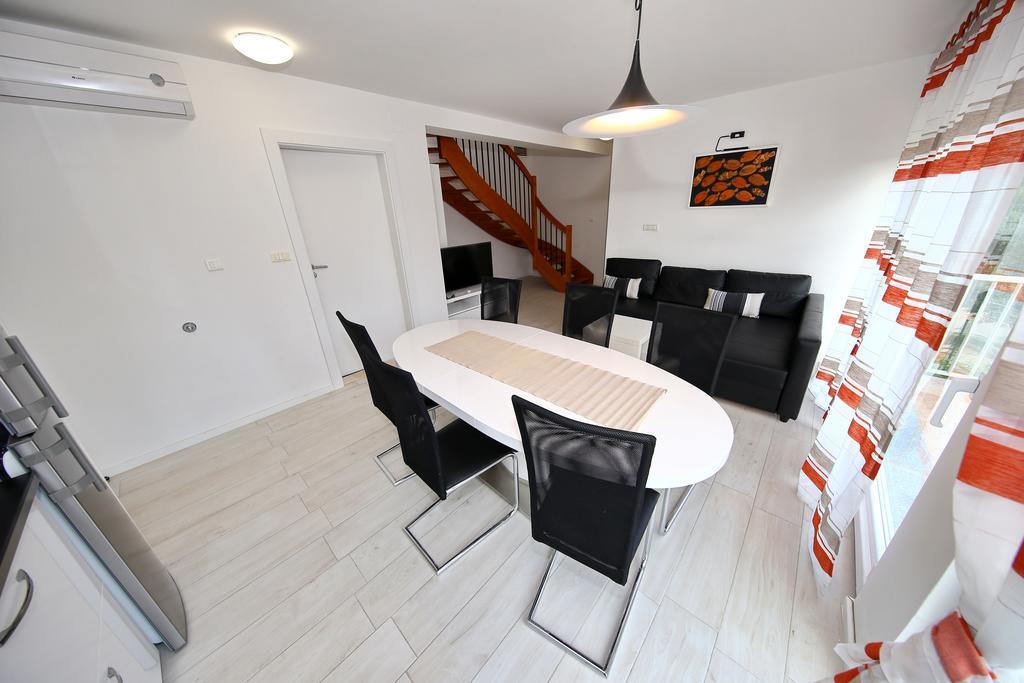 Apartments Matkovic Sveti Filip i Jakov Zewnętrze zdjęcie